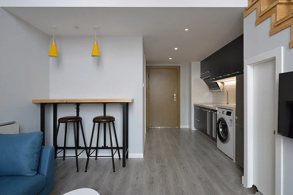 imgi_44_Winchester-4 1 Bedroom Apartments For Sale on Riverside Drive